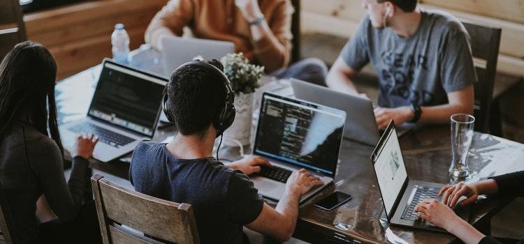 Les avantages de travailler avec une agence Web Belge locale, sans sous-traitance